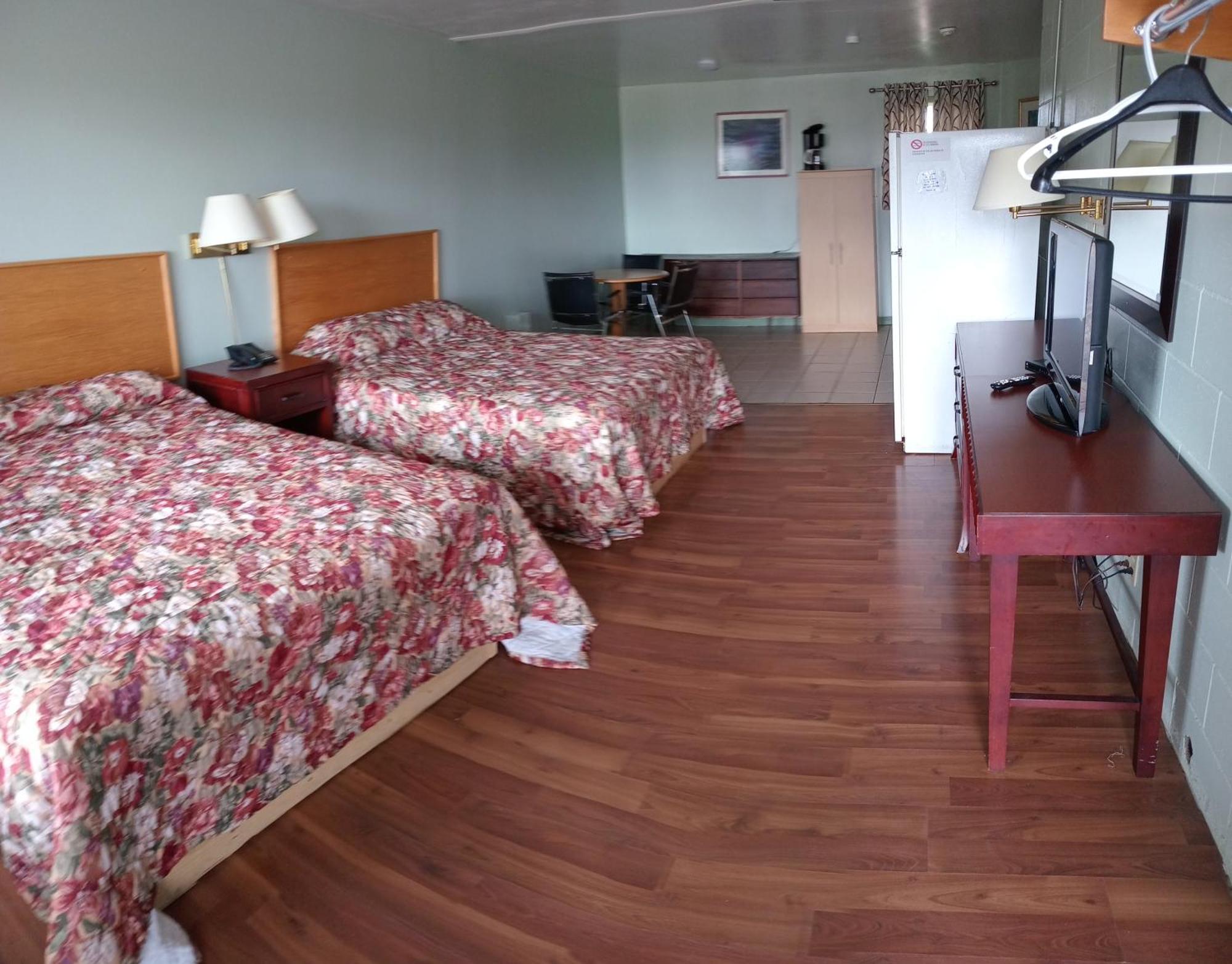 Chimo Motel Cochrane ภายนอก รูปภาพ
