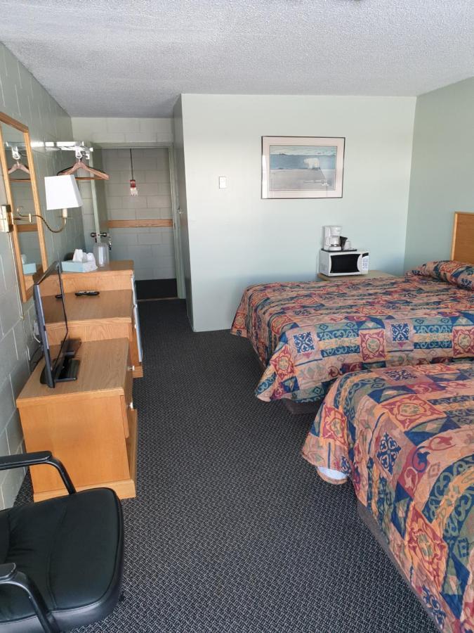 Chimo Motel Cochrane ภายนอก รูปภาพ